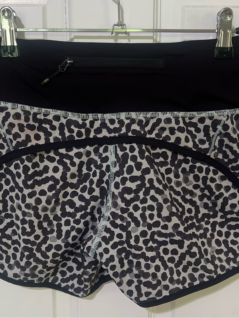 LULULEMON RUN TIMES SHORT *4 way Stretch (Ace Spot Tranquil Blue Black/ Black) - Picture 3 of 6
